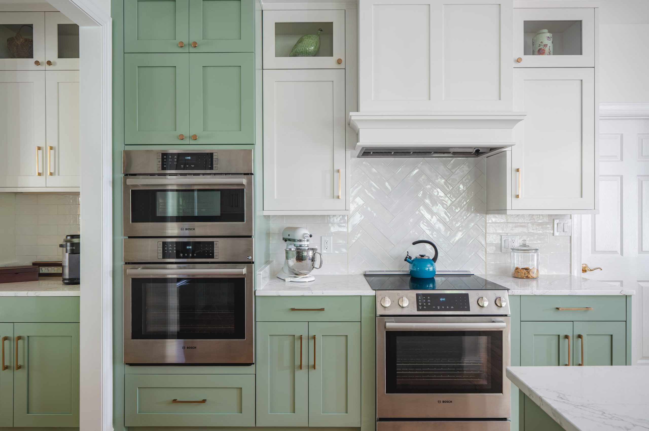 beautiful remodeled kitchen in Fairfax VA with modern finishes
