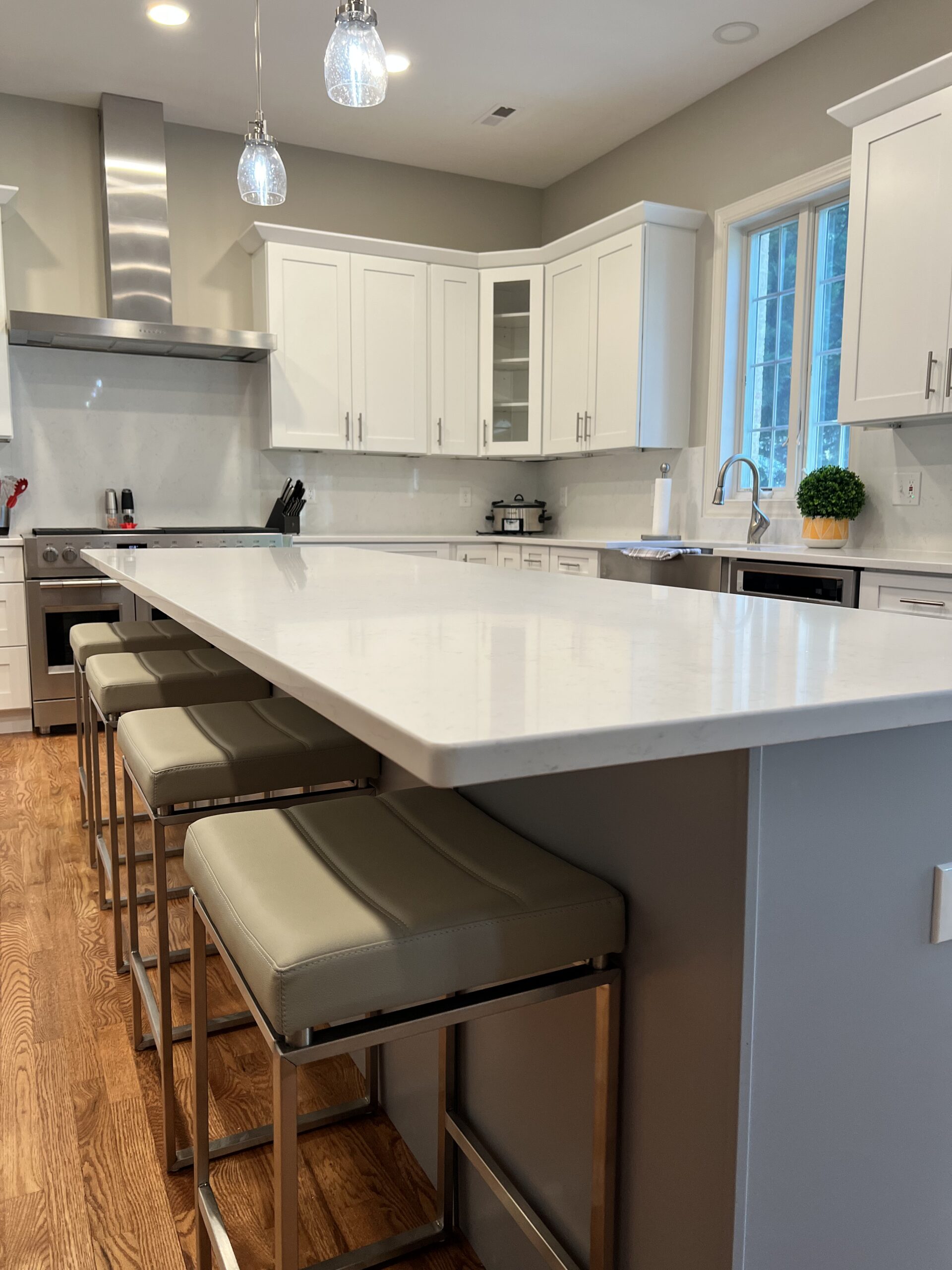 Modern Leesburg Kitchen Remodel